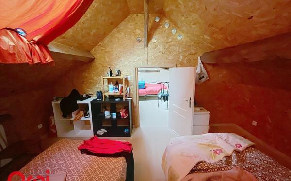 Immeuble à vendre    14 pièces • 342 m2 Montmarault