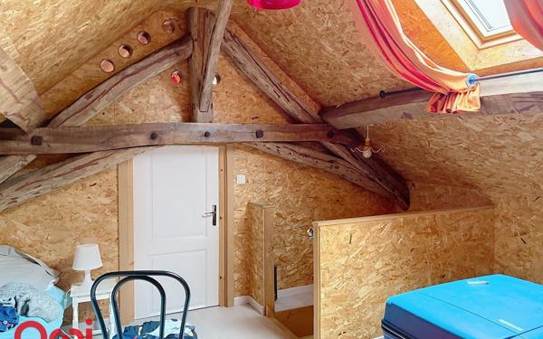 Immeuble à vendre    14 pièces • 342 m2 Montmarault