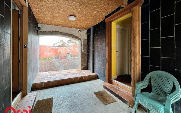 Immeuble à vendre    14 pièces • 342 m2 Montmarault