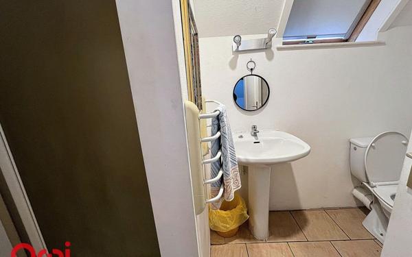 Immeuble à vendre    14 pièces • 342 m2 Montmarault