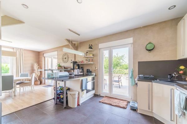 ZILLISHEIM – Maison centenaire, sans une ride. Cachet ancien, confort ultra-moderne.