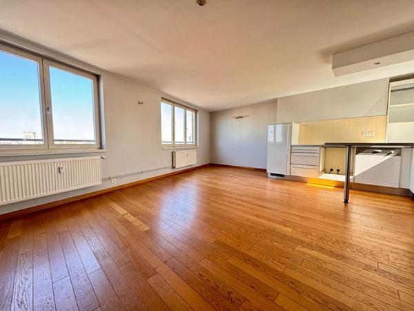 A VENDRE : T3 à LILLE • • 325 000 € FAI • Réf. 1798
