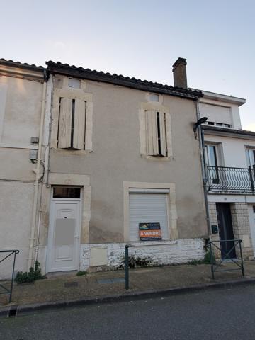 Maison de ville avec cour à vendre à MARMANDE