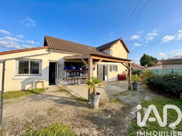 Immeuble à vendre 288 m² Fleuré