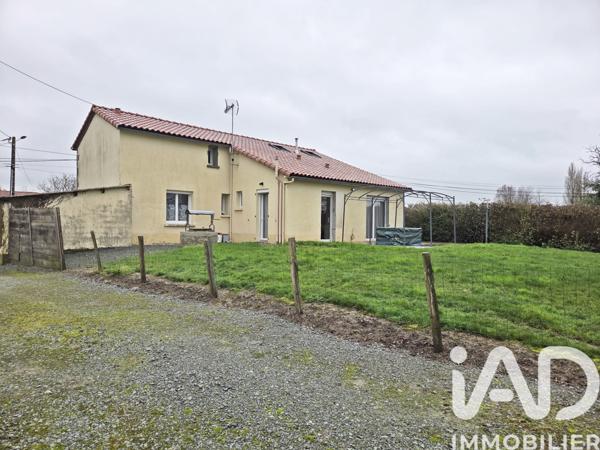 Maison à vendre 6 pièces 149 m² Saint-André-sur-Sèvre