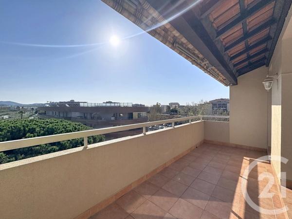 Appartement T3 à vendre  3 pièces - 63,99 m2 FREJUS - 83