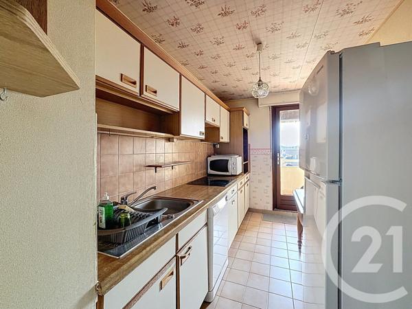 Appartement T3 à vendre  3 pièces - 63,99 m2 FREJUS - 83