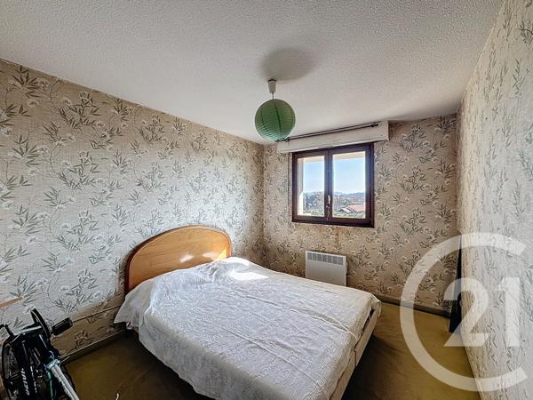 Appartement T3 à vendre  3 pièces - 63,99 m2 FREJUS - 83