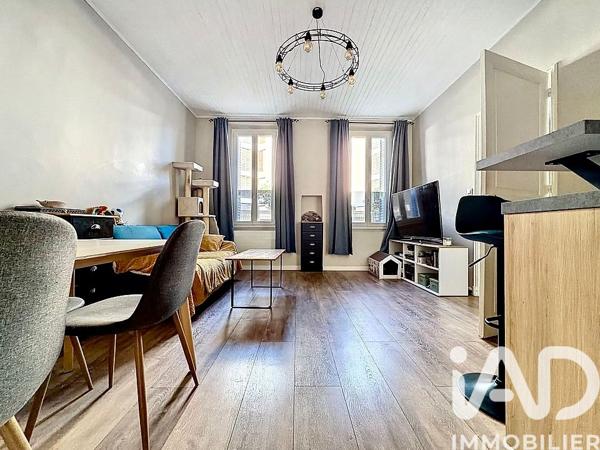 Immeuble à vendre 123 m² Hyères