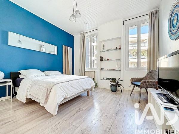 Immeuble à vendre 123 m² Hyères