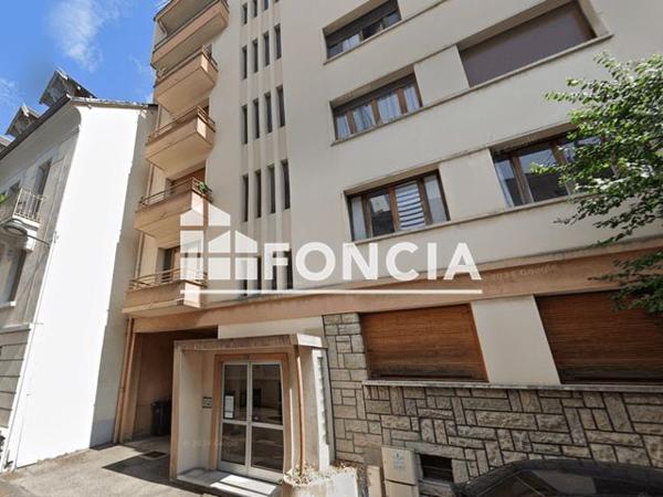 Location Appartement 3 pièces 70.2 m² - 96 RUE DU NIVOLET Chambéry 73000