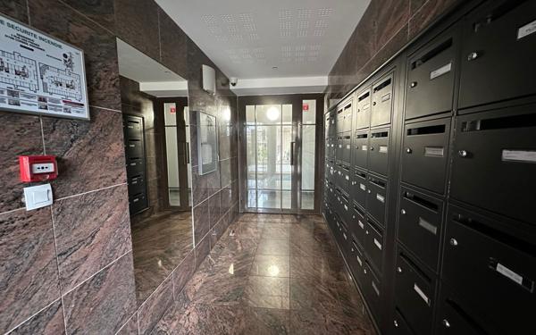 Appartement à vendre    3 pièces • 63,20 m2 Corbeil-Essonnes