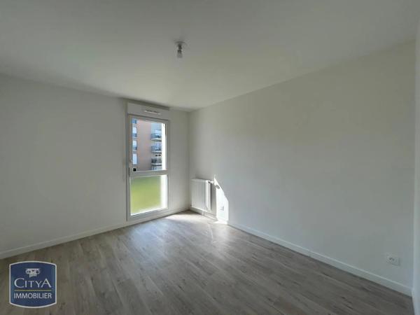Appartement à louer 2 pièces 41.24m² Luisant (28600)