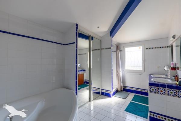 Maison à vendre 499 000 € Bruguières 6 p 198 m² DPE D