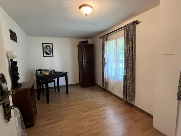 Maison à vendre |                                       Luçay-le-Mâle |                                        10 pièces  |  480 m²