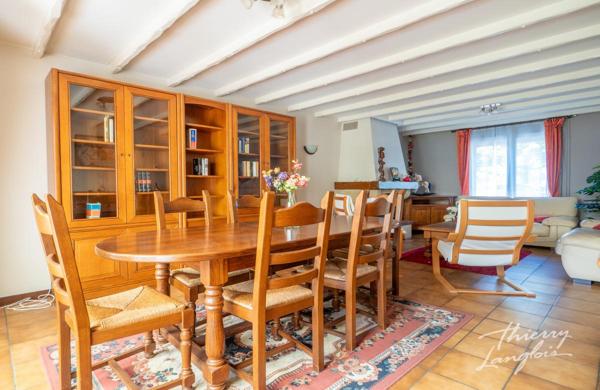 MAISON 3 CHAMBRES AVEC JARDIN ET GARAGE A VILLENEUVE D'ASCQ RARE SUR LE SECTEUR !