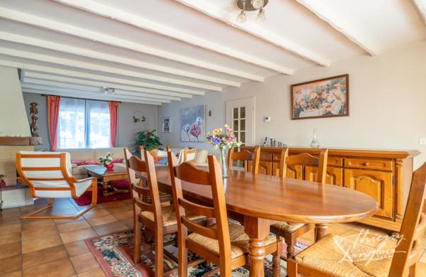MAISON 3 CHAMBRES AVEC JARDIN ET GARAGE A VILLENEUVE D'ASCQ RARE SUR LE SECTEUR !