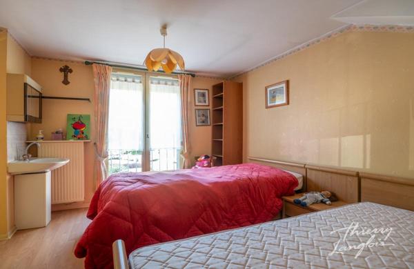 MAISON 3 CHAMBRES AVEC JARDIN ET GARAGE A VILLENEUVE D'ASCQ RARE SUR LE SECTEUR !