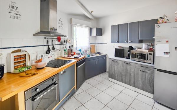 Maison à vendre    4 pièces •  Monteils