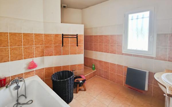 Maison à vendre    4 pièces •  Monteils