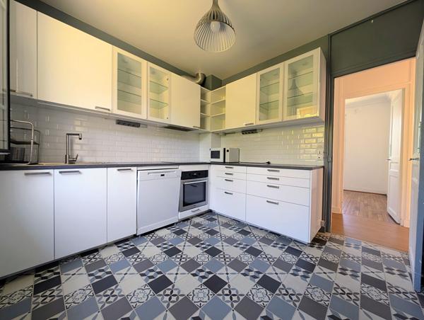 MESNIL LE ROI - Maison 5 pièces de 91 M² (152 M ² habitables) édifiée sur un Terrain de 999 M² , Le mesnil le roi