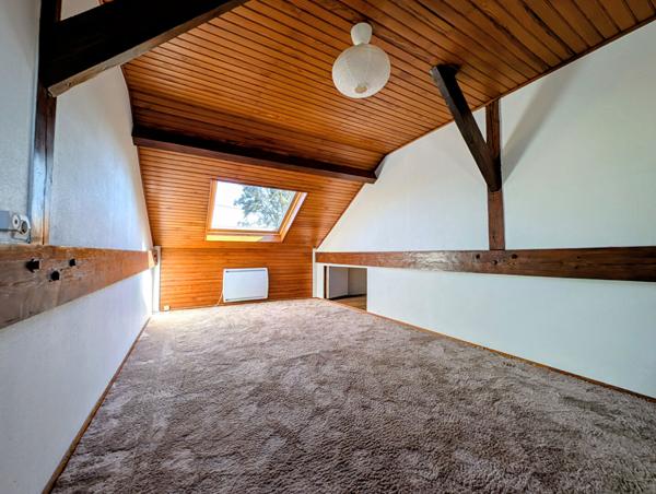 MESNIL LE ROI - Maison 5 pièces de 91 M² (152 M ² habitables) édifiée sur un Terrain de 999 M² , Le mesnil le roi
