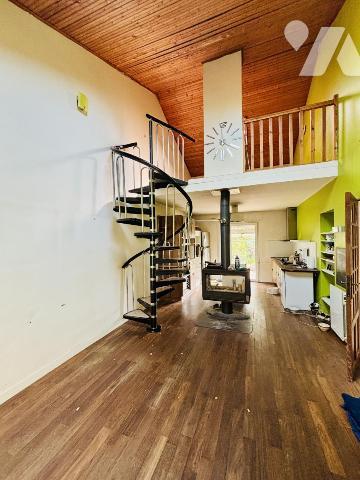 Divatte-Sur-Loire, maison avec dépendances