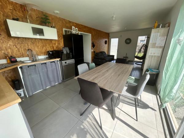 LA REORTHE (85210) VILLA BOIS PLAIN PIED 2022 + GARAGE ET ANNEXE SUR 766M² CLOS AVEC LOCATAIRES EN PLACE