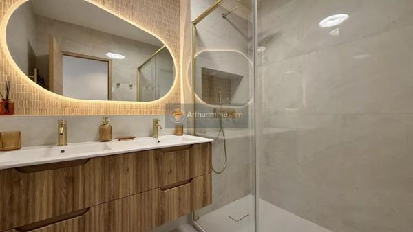 Vente Appartement 3 pièces 72 m2 à Fréjus