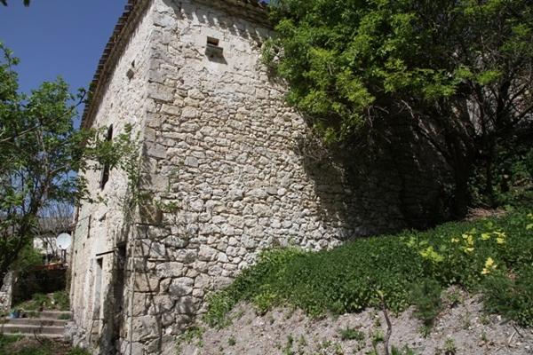 Touffailles (82190) TARN ET GARONNE. Touffailles Maison en pierre à rénover