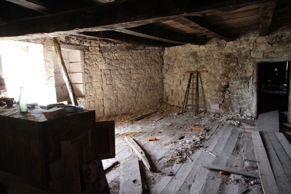 Touffailles (82190) TARN ET GARONNE. Touffailles Maison en pierre à rénover