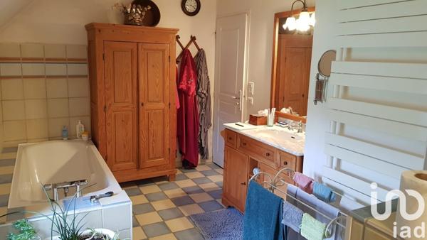 Maison à vendre 13 pièces 247 m² Épinac