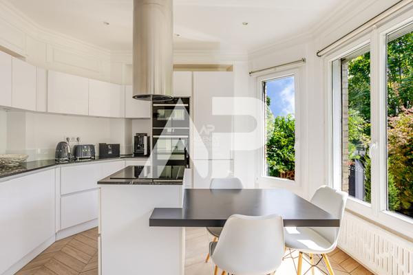 CHAVILLE RIVE DROITE - MAISON DE CHARME 1 595 000 € **  - Référence  688-S