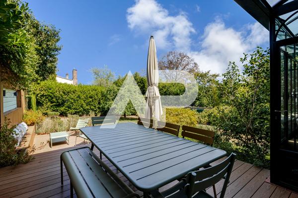 CHAVILLE RIVE DROITE - MAISON DE CHARME 1 595 000 € **  - Référence  688-S