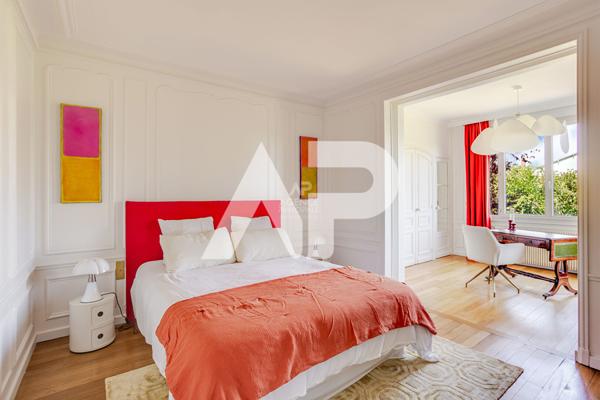 CHAVILLE RIVE DROITE - MAISON DE CHARME 1 595 000 € **  - Référence  688-S