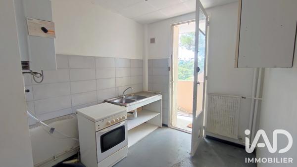 Appartement à vendre 3 pièces 54,16 m² Le Revest-les-Eaux