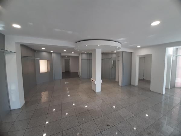 A louer, Local commercial Nantes de 120 m² env. Nantes Quartier Mellinet