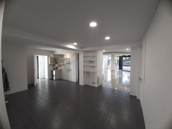 A louer, Local commercial Nantes de 120 m² env. Nantes Quartier Mellinet