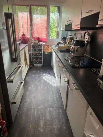Appartement Les Clayes Sous Bois 3 pièce(s) 64 m2 + BOX et cave
