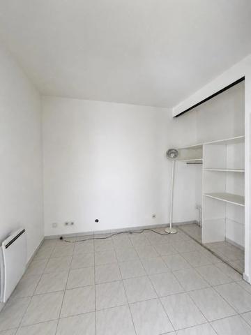 Vente                                                      Appartement
                        
                                         43 m2                     à Fontainebleau
