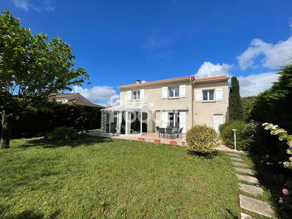Maison 5 pièces à vendre à Saint Bonnet de Mure - Réf 4722