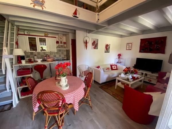 17570 LES MATHES MAISON à LA PALMYRE