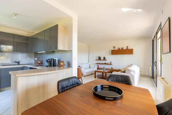 Marseille (13008) Prado-Borely T3 Terrasse-Garage-Plage !