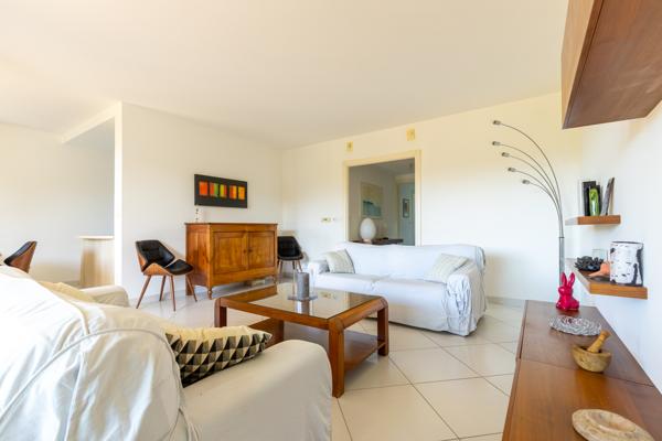 Marseille (13008) Prado-Borely T3 Terrasse-Garage-Plage !