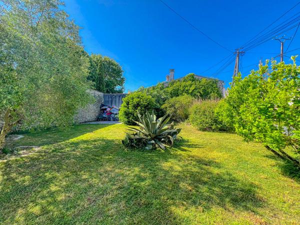 17200 ROYAN Royan - Ensemble immobilier de caractère sur un terrain de plus de 1 400 m²