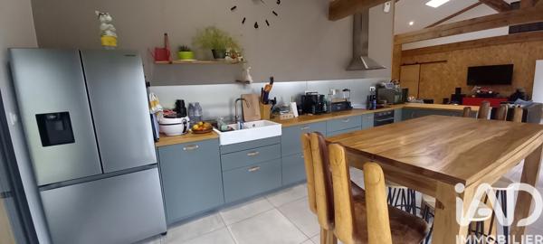 Maison à vendre 5 pièces 160 m² Saint-Martial-de-Mirambeau