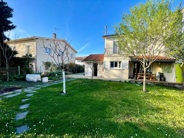 Élégante maison 3 chambres avec garage  jardin ensoleillé et atelier? Cadre privilégié à Talence