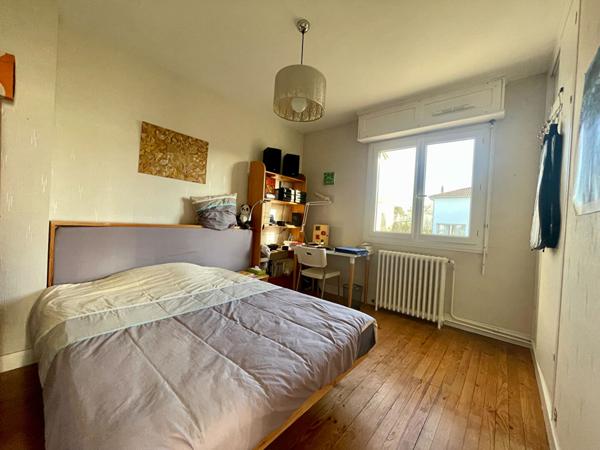 Élégante maison 3 chambres avec garage  jardin ensoleillé et atelier? Cadre privilégié à Talence