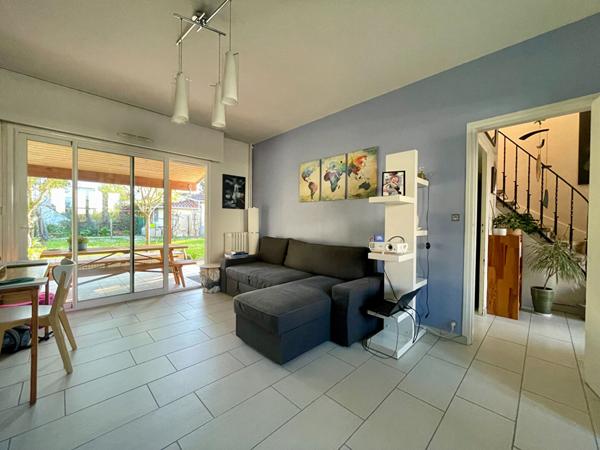 Élégante maison 3 chambres avec garage  jardin ensoleillé et atelier? Cadre privilégié à Talence
