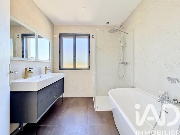 Maison à vendre 5 pièces 118 m² Chartres